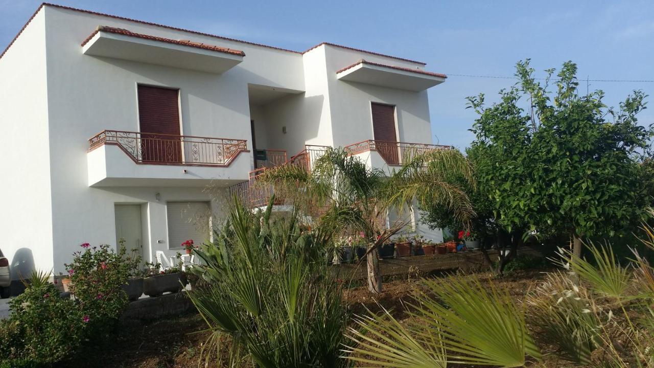 Sole E Fiori Di Sicilia Apartment Valderice Bagian luar foto