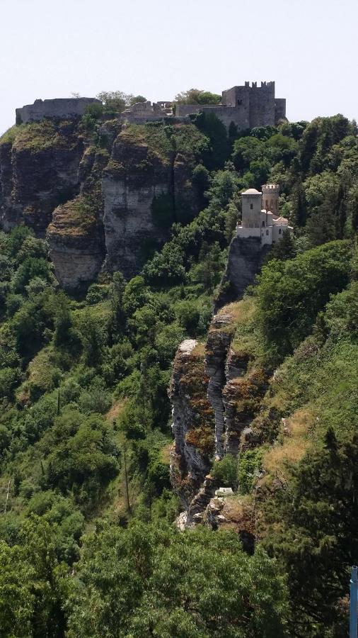 Sole E Fiori Di Sicilia Apartment Valderice Bagian luar foto